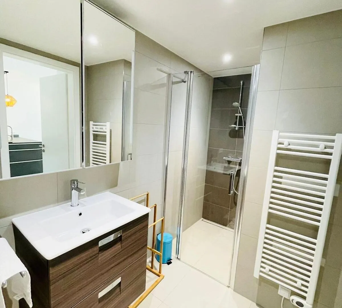 Apartman Chic 1 Bedroom Flat With Terrace&Parking-5 Luxemburg