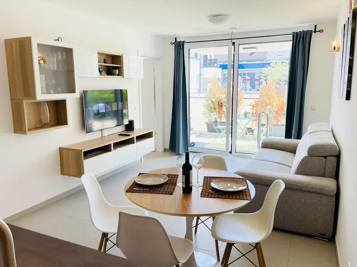 Apartman Chic 1 Bedroom Flat With Terrace&Parking-5 Luxemburg Luxemburg